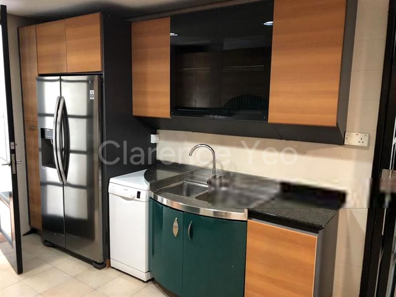 4 Bed Condo for Rent in  Nassim Jade - Image 5